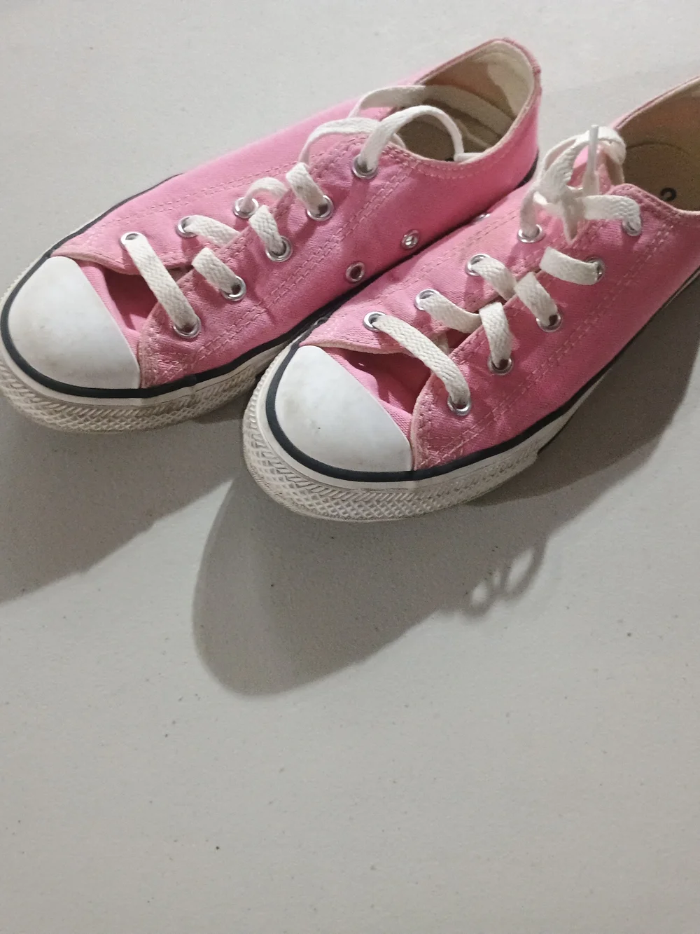 Converse bright pink
